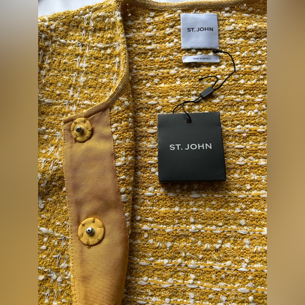 St. John’s Yellow Tweed Jacket - Picture 10 of 12